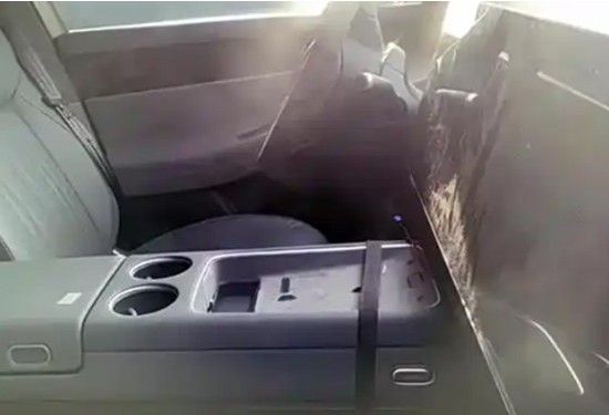 上汽大众ID.ERA 9X内饰谍照大型6座SUV年内上市