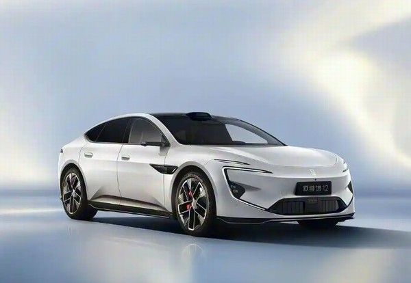 新款阿维塔12价格官图发布上市时间纯电增程双动力