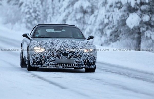 梅赛德斯-AMG SL中期改款原型车路测照片新前脸外观