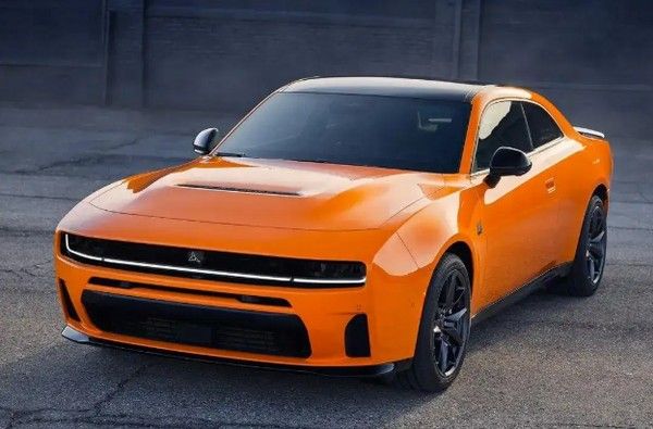 道奇新一代Charger引入V8发动机高性能Hellcat版本