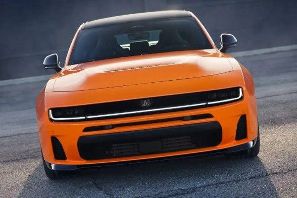 道奇新一代Charger引入V8发动机高性能Hellcat版本