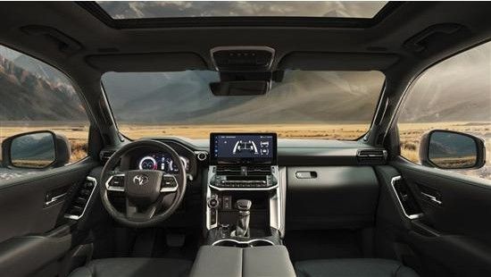 全新丰田兰德酷路泽300 Performance Hybrid官图多少钱