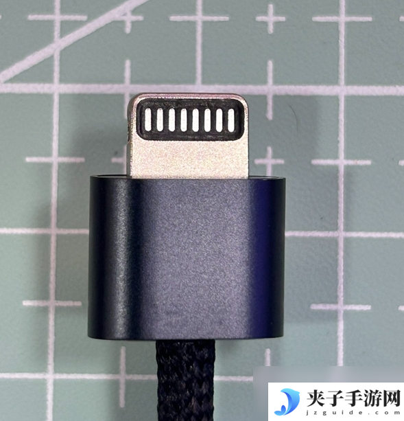 苹果Vision Air细节曝光 采用钛金属大幅减重